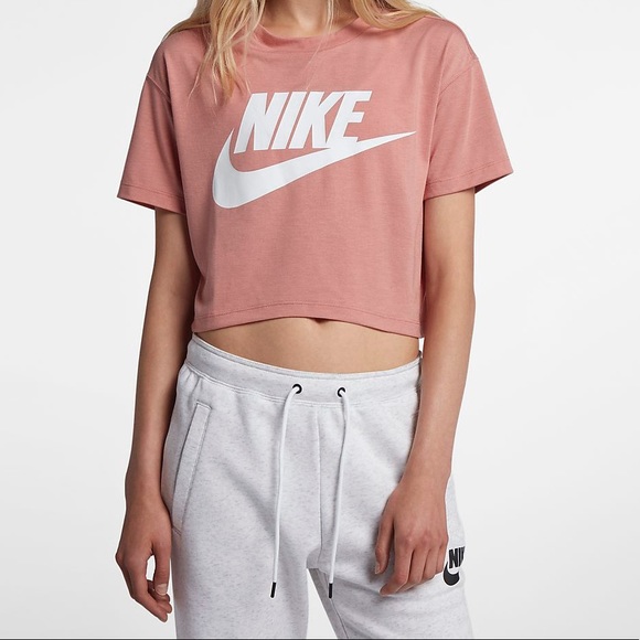 nike pink crop